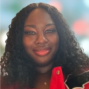 Meet your Posher, Nia